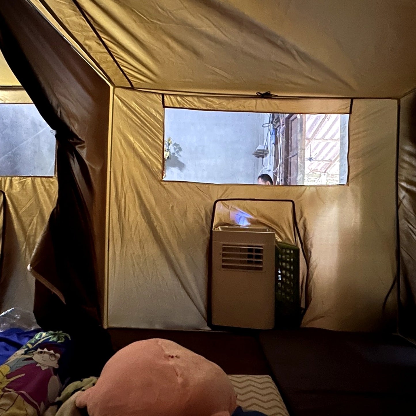 แอร์เคลื่อนที่วิมานแอร์ 9000 BTU พร้อมมุ้งแอร์สีน้ำตาล 4/5/6 ฟุต